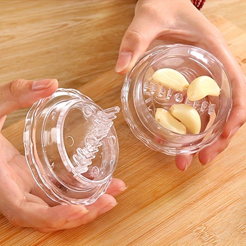 Kitchen Gadgets That Are Useful - 1/2個 手動ポータブルガーリッククラッシャー - にんにくや生姜を潰すためのツイストキッチンガジェット、使いやすくお手入れも簡単