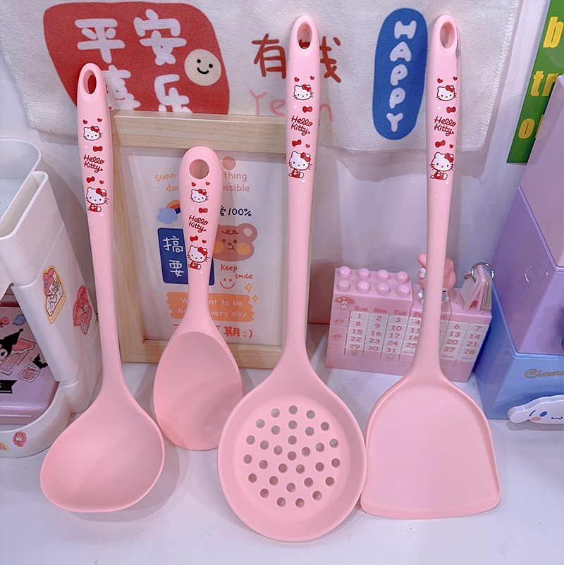 Silicone Spatula Set - アニメキュートプリント4点セットシリコン製キッチン用品耐熱性クリームスクレーパー、スパチュラ、オイルブラシ、ベーキングセット、ホーム・寮用