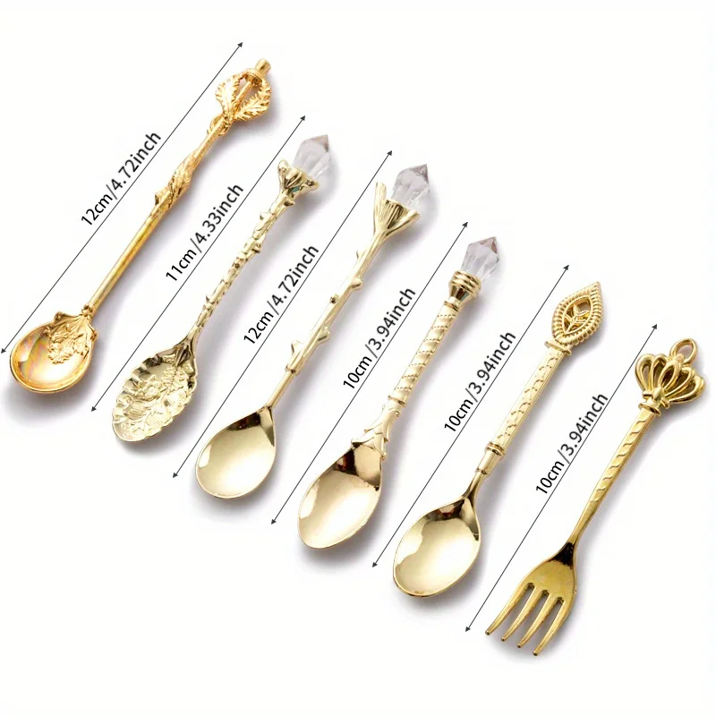 チゼルダの彫刻が施された金色のカットセット,ヴィンテージの彫 - Kitchen Gadgets Gold のレビューと価格